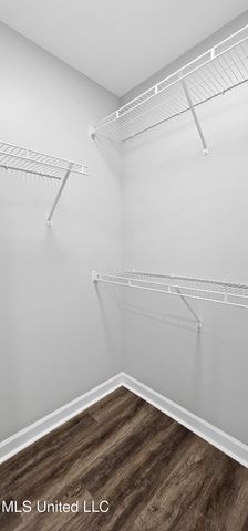 1408 W Woodward Avenue, Holly Springs, MS 38635