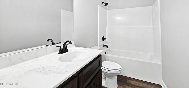 1408 W Woodward Avenue, Holly Springs, MS 38635