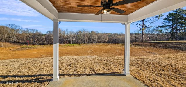 1408 W Woodward Avenue, Holly Springs, MS 38635