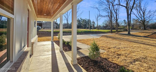 1408 W Woodward Avenue, Holly Springs, MS 38635
