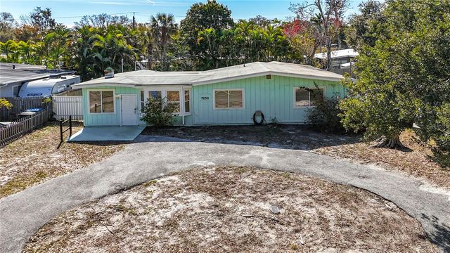 7250 12TH AVENUE N, St Petersburg, FL 33710