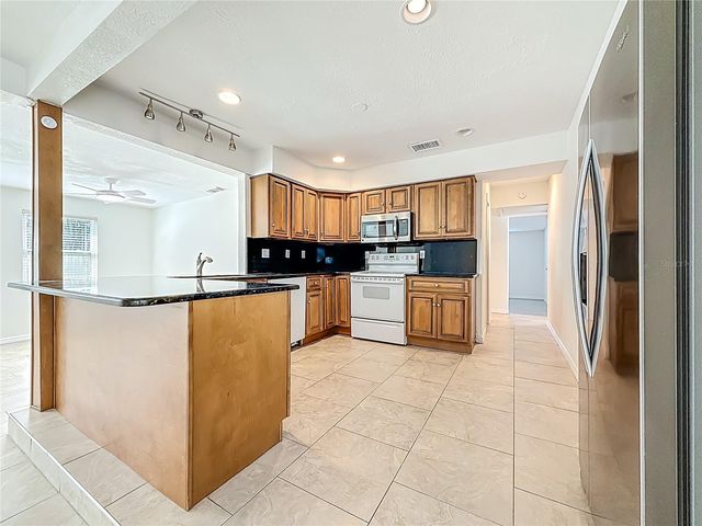 7250 12TH AVENUE N, St Petersburg, FL 33710