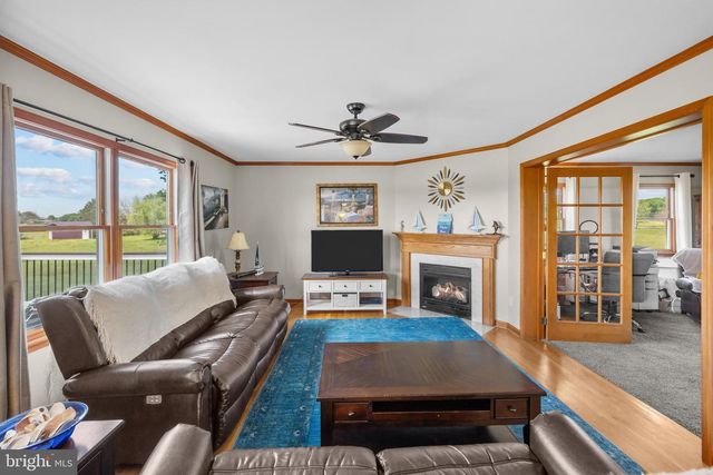 11105 PARKGATE DR, Nokesville, VA 20181