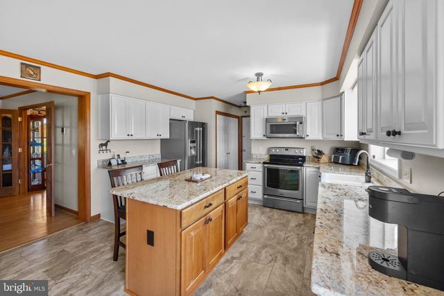 11105 PARKGATE DR, Nokesville, VA 20181