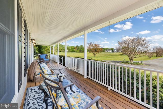 11105 PARKGATE DR, Nokesville, VA 20181