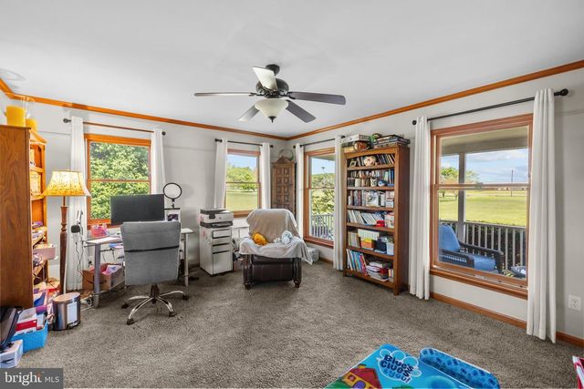 11105 PARKGATE DR, Nokesville, VA 20181