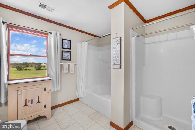 11105 PARKGATE DR, Nokesville, VA 20181