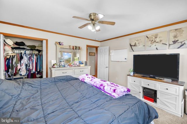 11105 PARKGATE DR, Nokesville, VA 20181