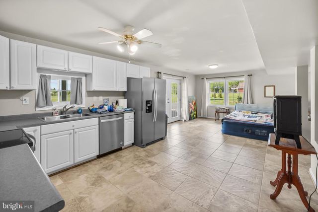 11105 PARKGATE DR, Nokesville, VA 20181