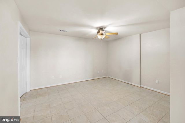 11105 PARKGATE DR, Nokesville, VA 20181