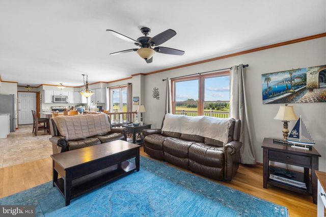 11105 PARKGATE DR, Nokesville, VA 20181