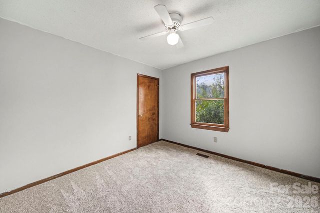 102 Roxie Lane, Belmont, NC 28012