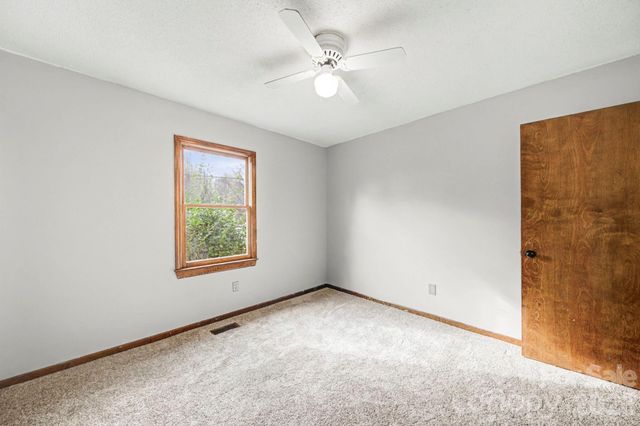 102 Roxie Lane, Belmont, NC 28012