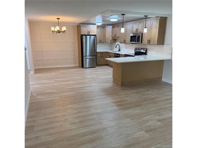 605 S Alton Way 3C, Denver, CO 80247