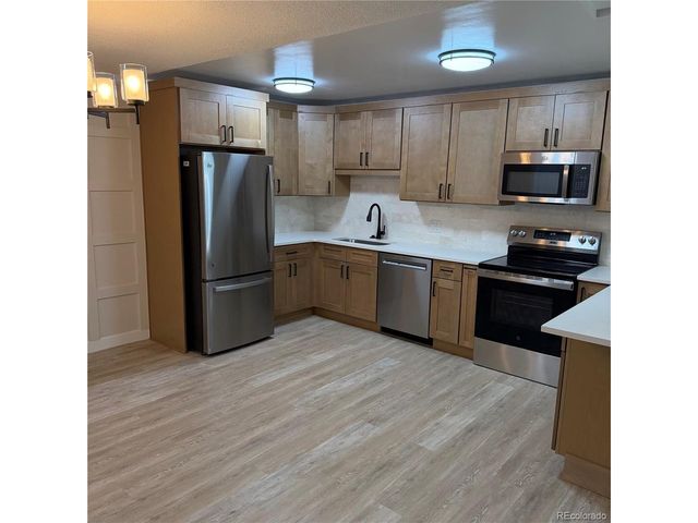 605 S Alton Way 3C, Denver, CO 80247