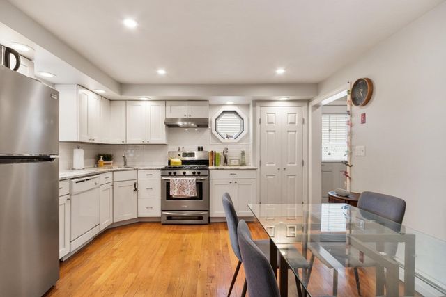 8 Brightside Ave 1, Gloucester, MA 01930