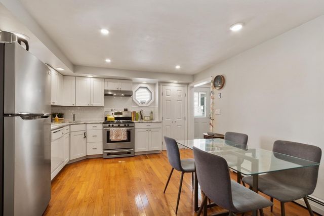 8 Brightside Ave 1, Gloucester, MA 01930