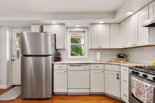 8 Brightside Ave 1, Gloucester, MA 01930
