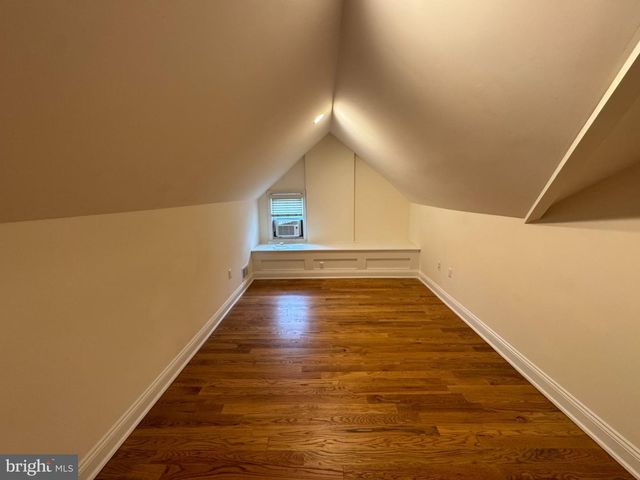 16 HARRIS RD, Princeton, NJ 08540