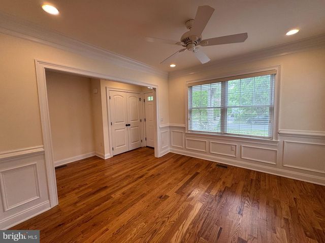 16 HARRIS RD, Princeton, NJ 08540