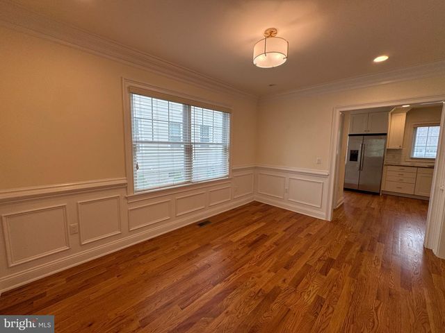 16 HARRIS RD, Princeton, NJ 08540