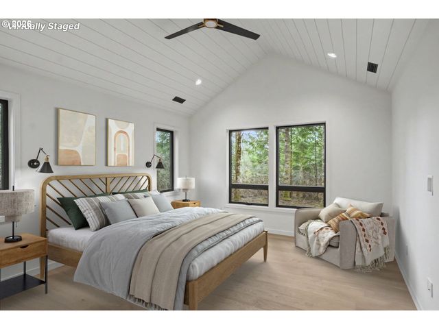 19850 WINTERS HILL Rd, Silverton, OR 97381