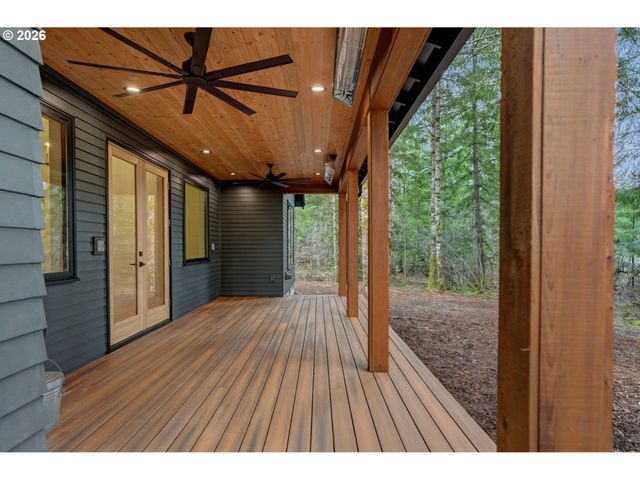 19850 WINTERS HILL Rd, Silverton, OR 97381