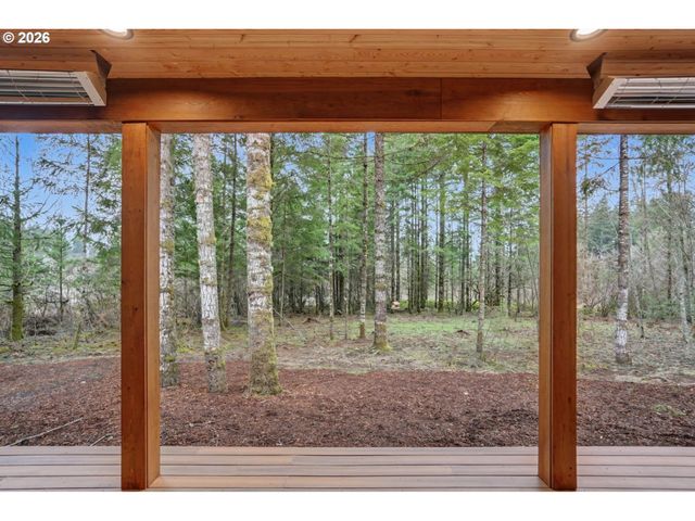 19850 WINTERS HILL Rd, Silverton, OR 97381