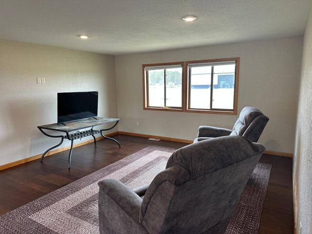 2934 27th Street NW, Baudette, MN 56623