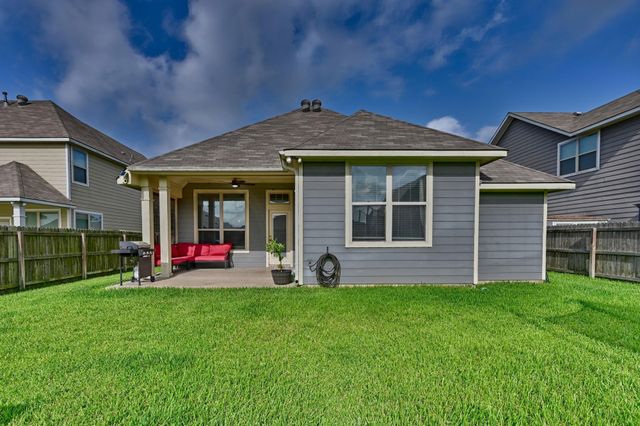 1005 Rootstock Road, Brenham, TX 77833