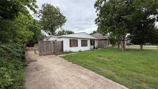 501 Crest Hill Drive, Mesquite, TX 75149