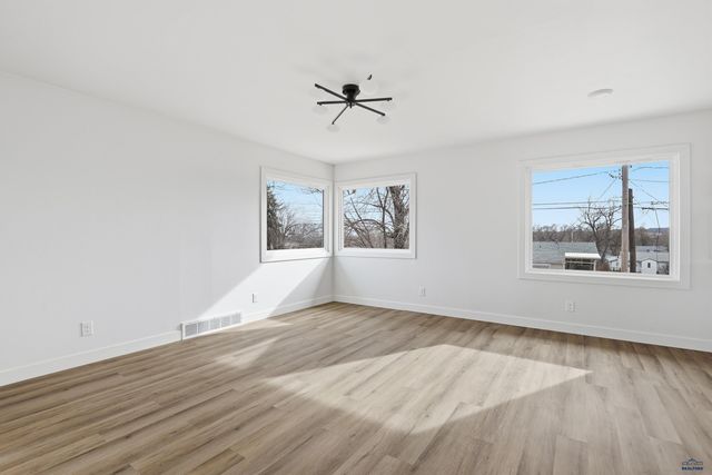 913 MILWAUKEE, Rapid City, SD 57701