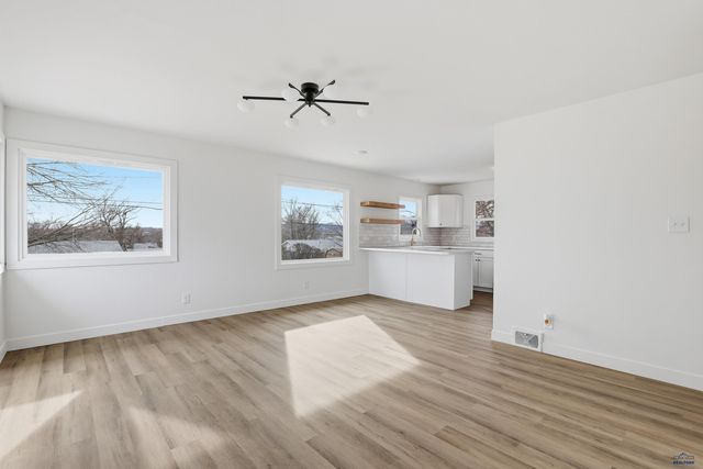 913 MILWAUKEE, Rapid City, SD 57701