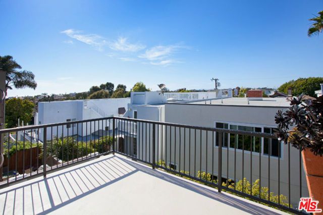 531 2nd Street, Hermosa Beach, CA 90254