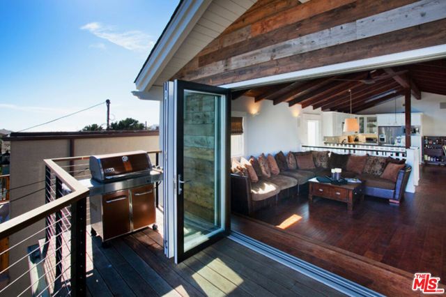 531 2nd Street, Hermosa Beach, CA 90254