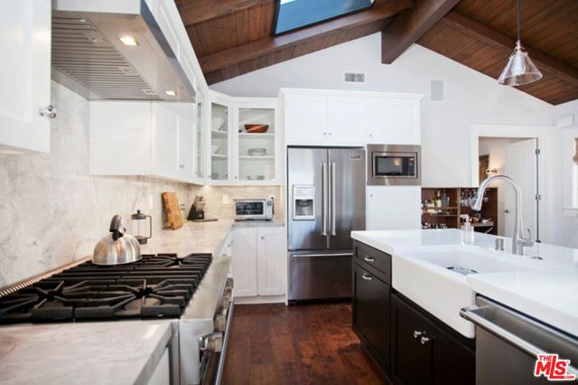 531 2nd Street, Hermosa Beach, CA 90254