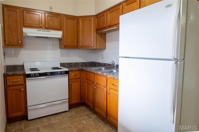2758 Walton Road H, St Louis, MO 63114