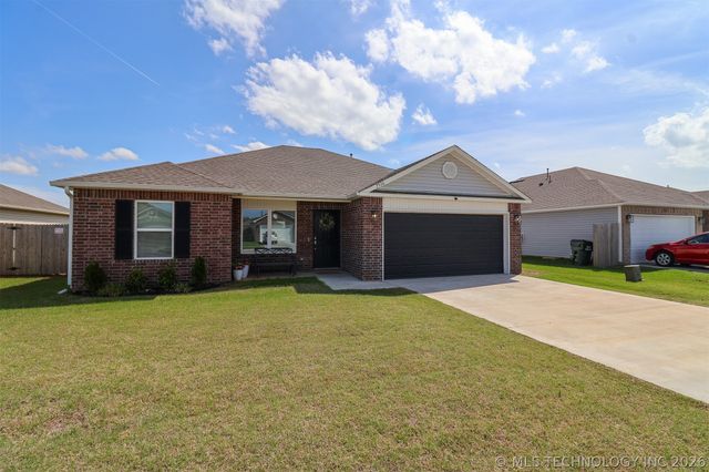 7516 E 143rd Place N, Collinsville, OK 74021