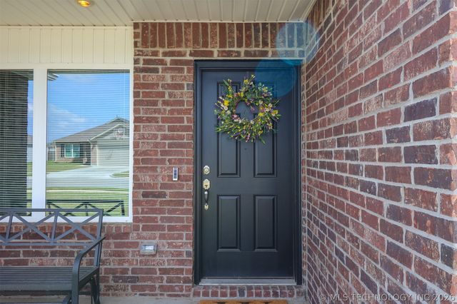 7516 E 143rd Place N, Collinsville, OK 74021