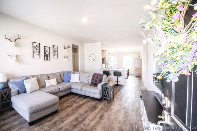 7516 E 143rd Place N, Collinsville, OK 74021