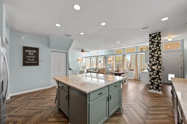 1637 Arbor Knot DR, Kyle, TX 78640