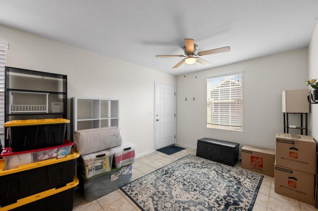 1637 Arbor Knot DR, Kyle, TX 78640