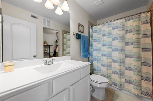 1637 Arbor Knot DR, Kyle, TX 78640