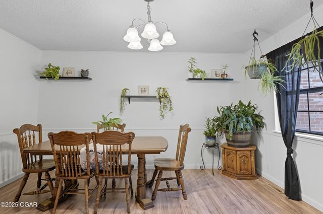 3616 Hawthorne Drive, Joplin, MO 64804