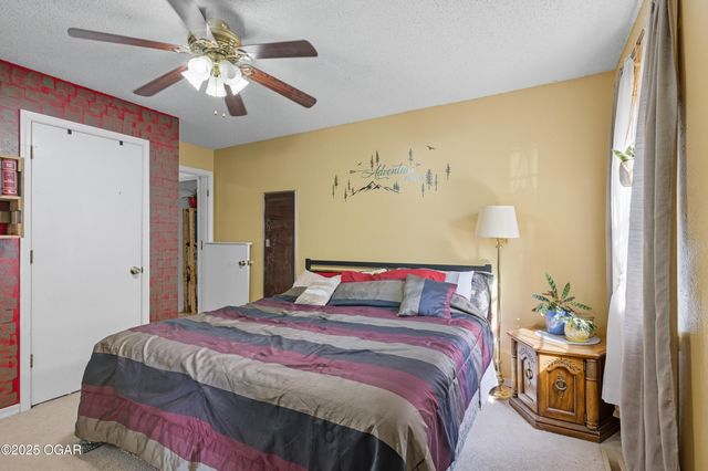 3616 Hawthorne Drive, Joplin, MO 64804