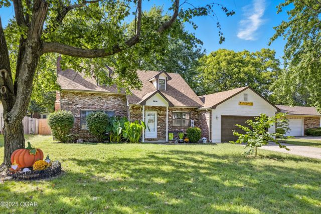 3616 Hawthorne Drive, Joplin, MO 64804