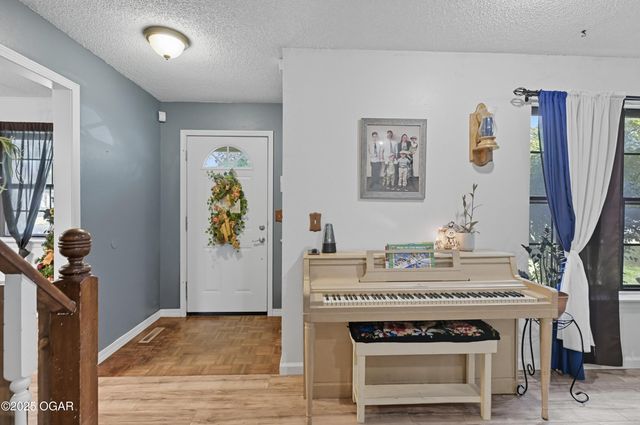 3616 Hawthorne Drive, Joplin, MO 64804