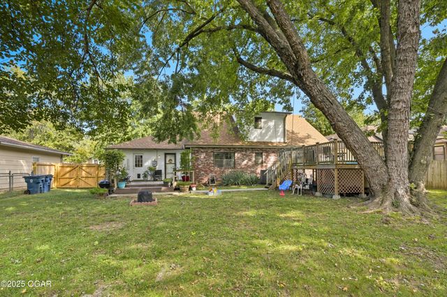 3616 Hawthorne Drive, Joplin, MO 64804