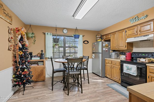 3616 Hawthorne Drive, Joplin, MO 64804