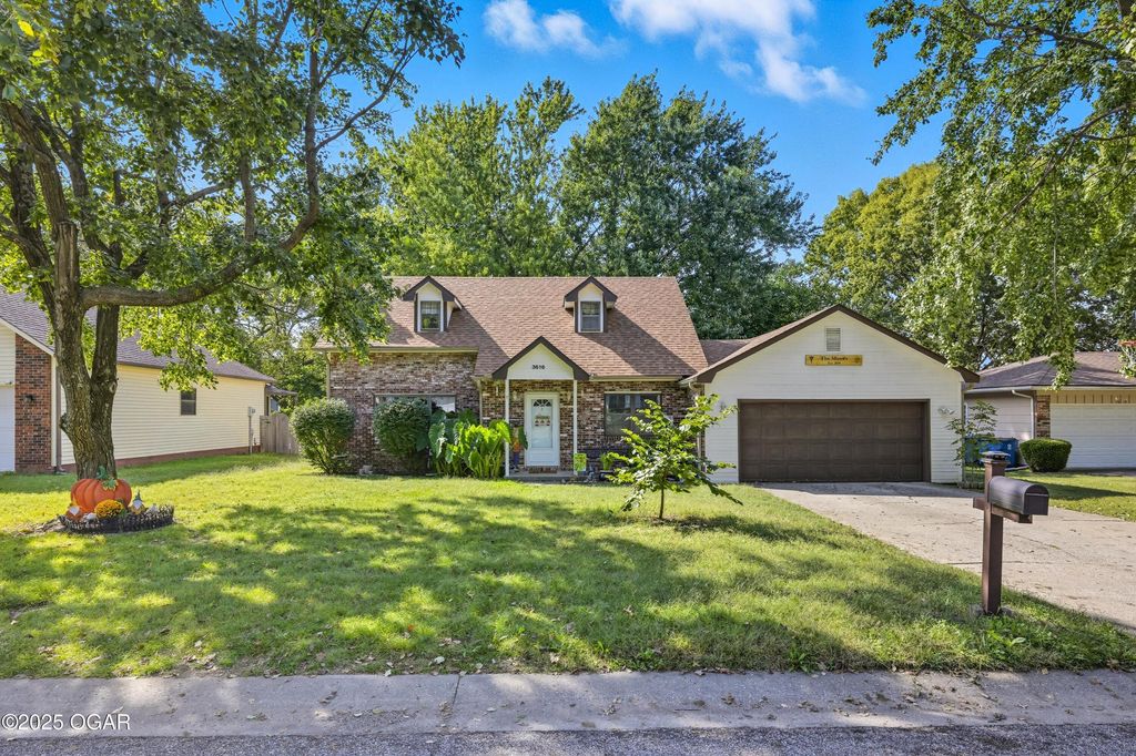 3616 Hawthorne Drive, Joplin, MO 64804